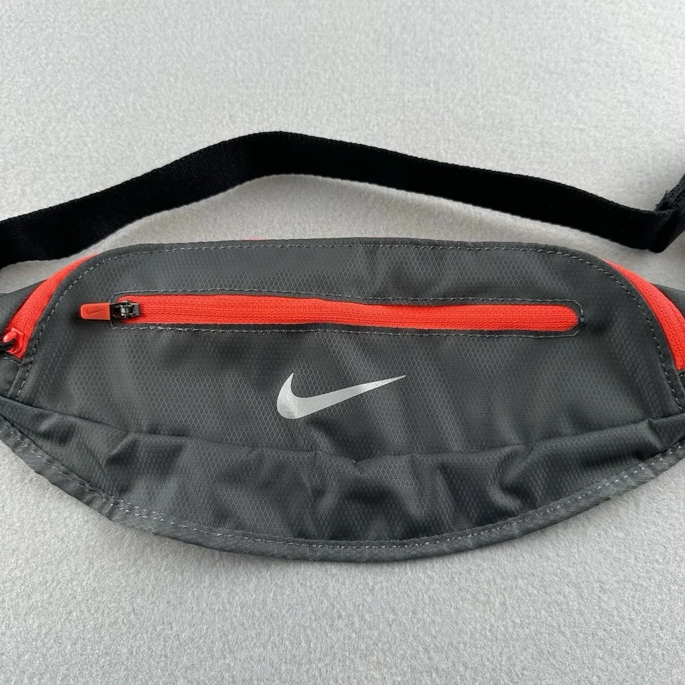 Nike Running Adjustable Slim Lightweight Waistpack Unisex‎ Graphite Grey Red NWT